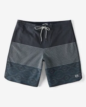 73 Lo Tide 18 Boardshorts - Indigo