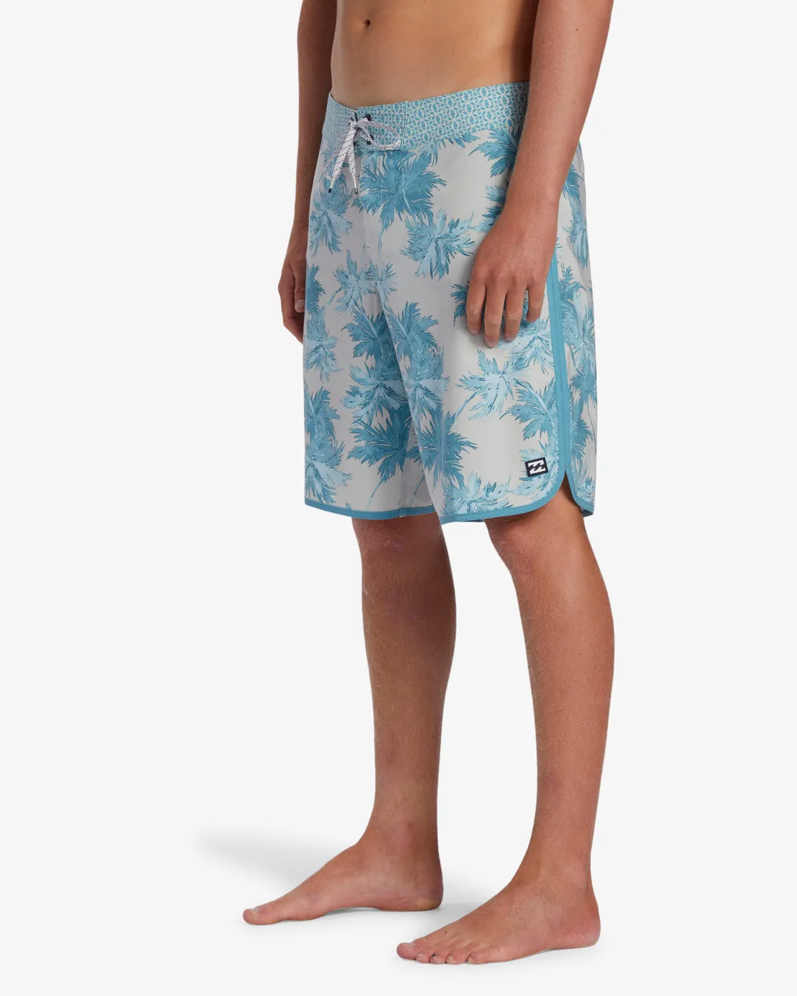 73 Pro 19 Boardshorts - Coastal