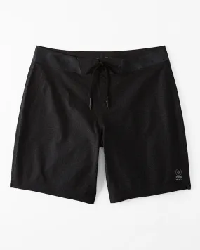 Brain Bio Pro 18 Boardshorts - Black