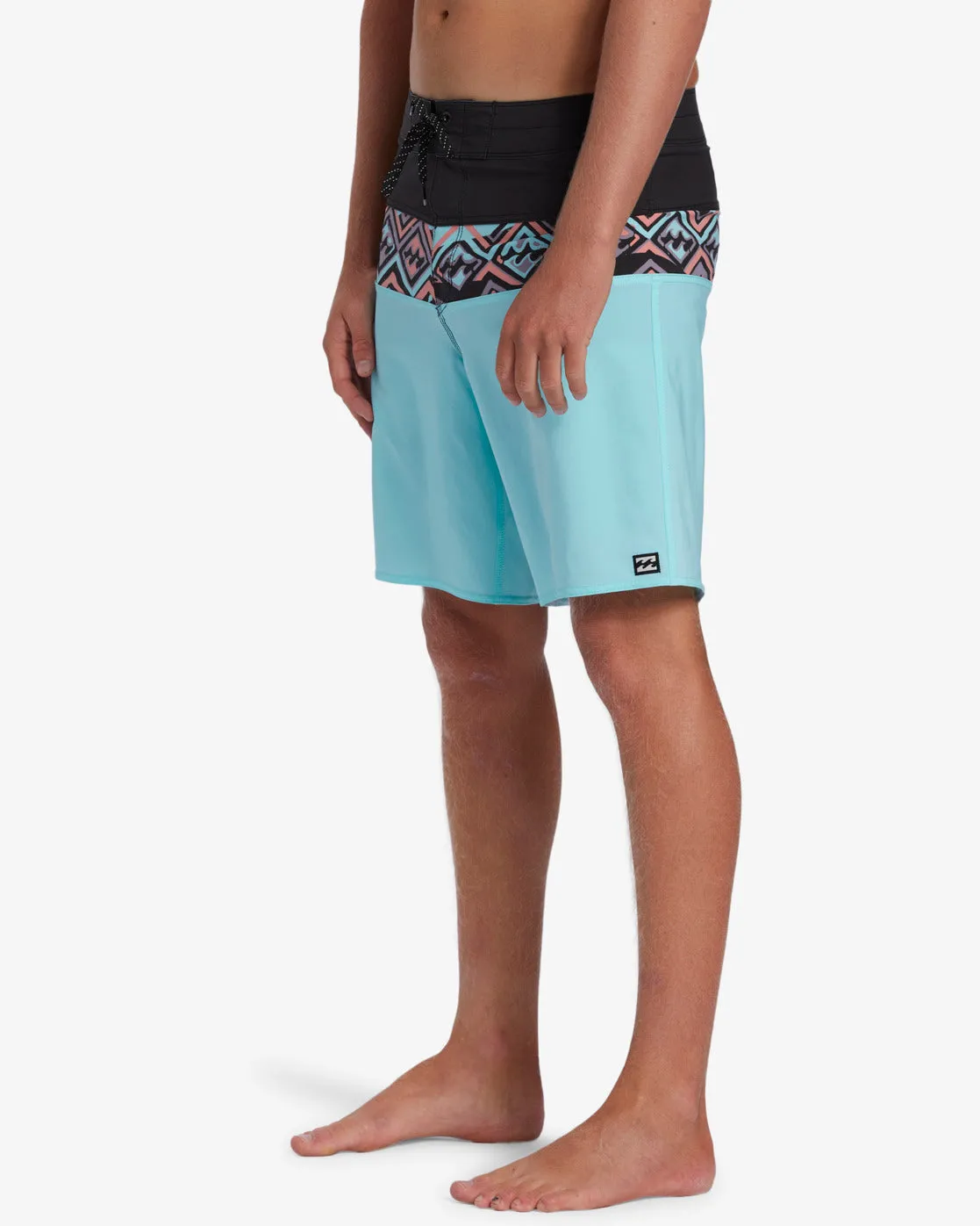 Momentum Pro 19 Boardshorts - Coastal