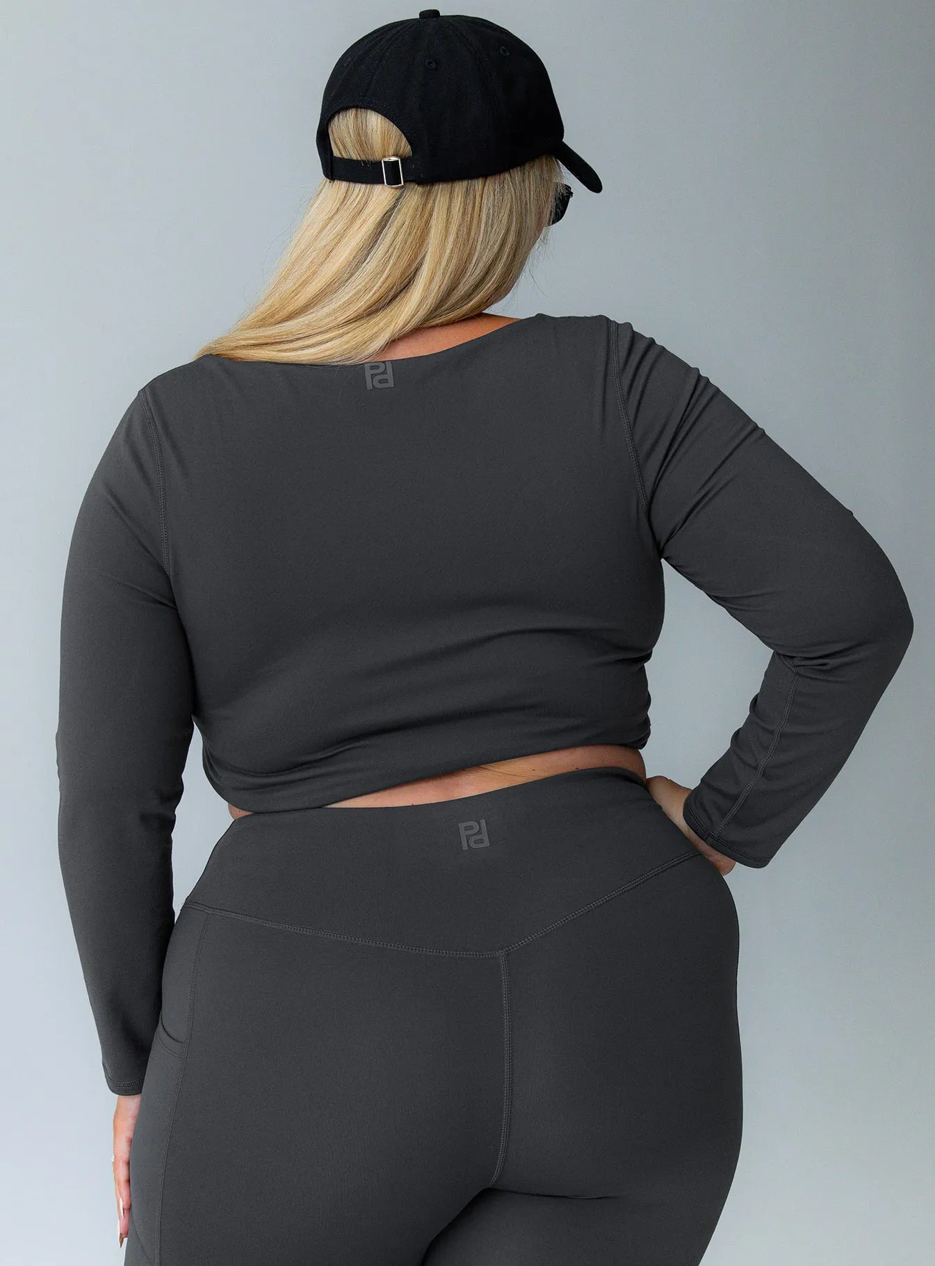 Thriving Activewear Top Grey Curve