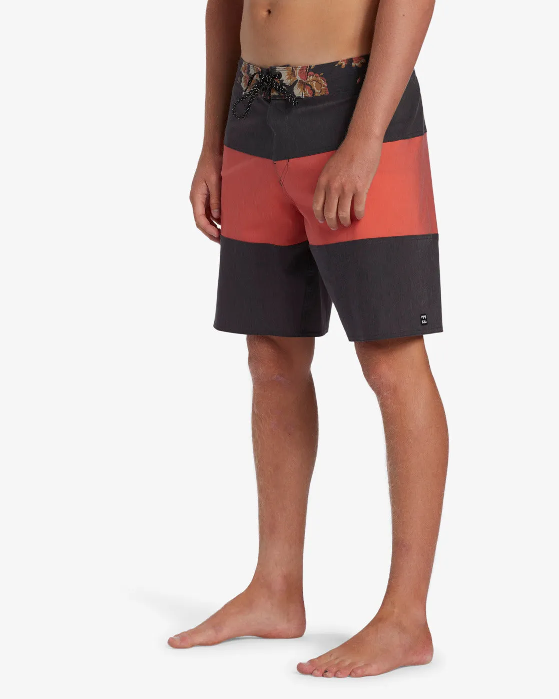 Tribong Pro 18 Boardshorts - Washed Red