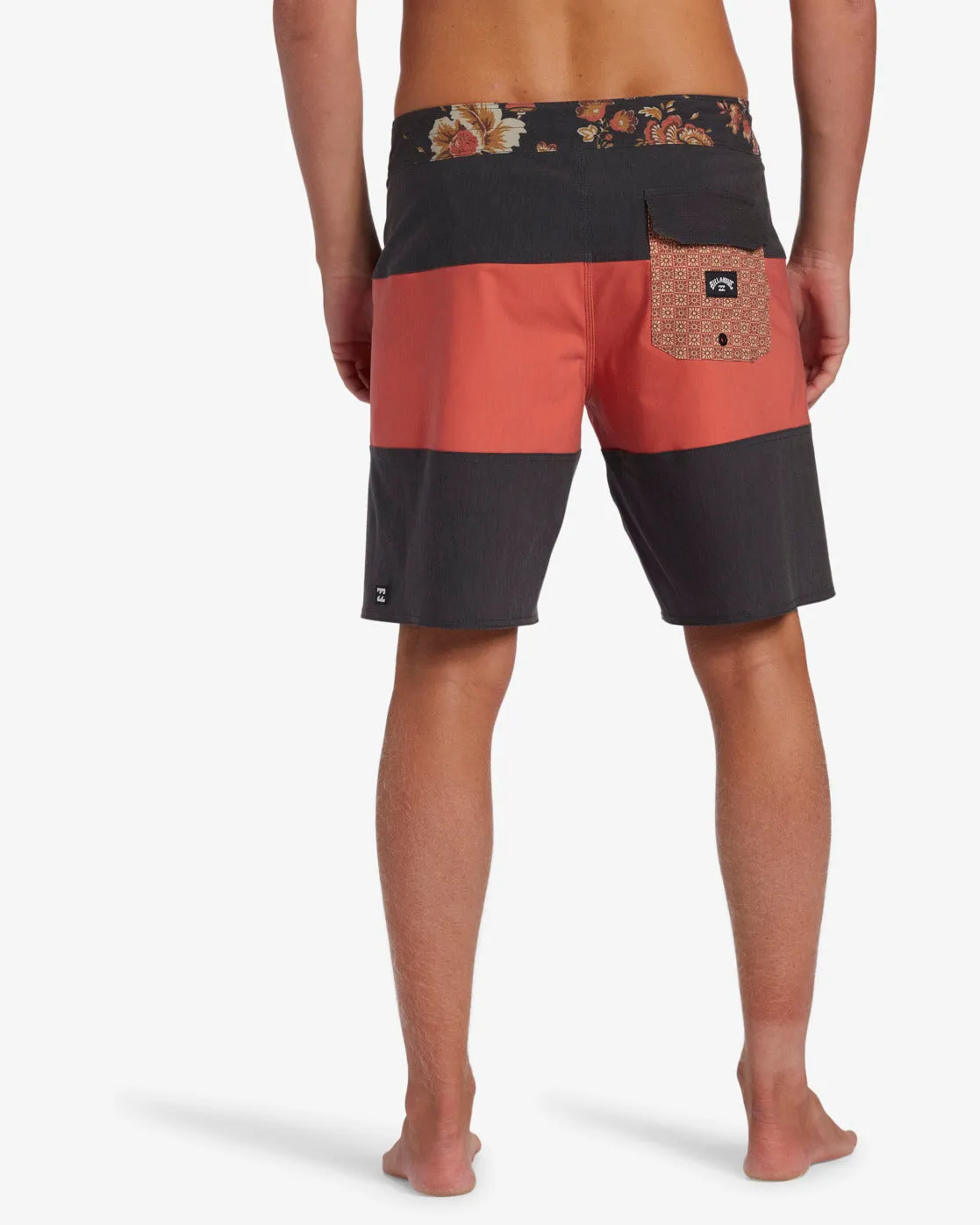 Tribong Pro 18 Boardshorts - Washed Red